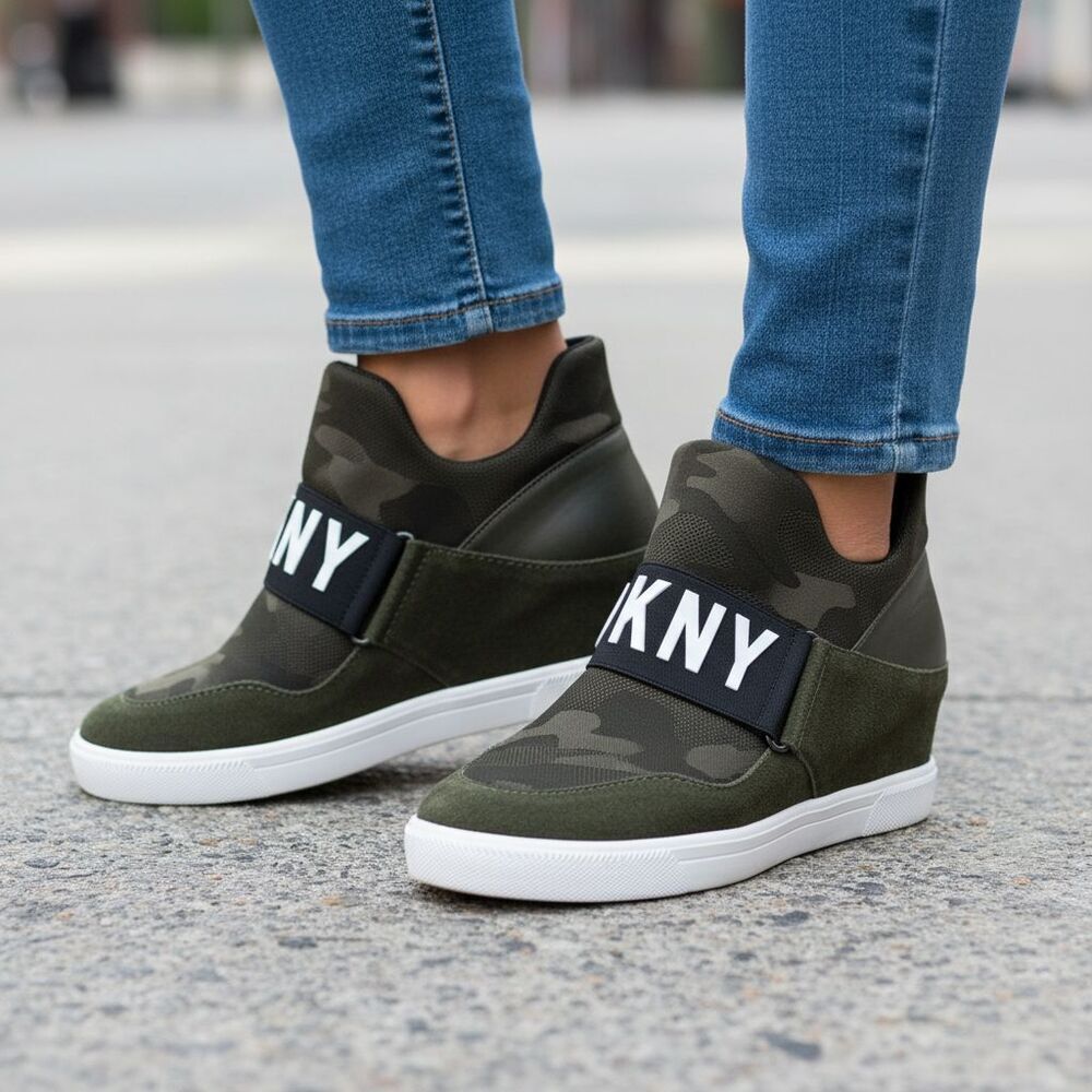 DKNY Camouflage Wedge Sneakers Shoes Women's 9 Green Suede Comfort